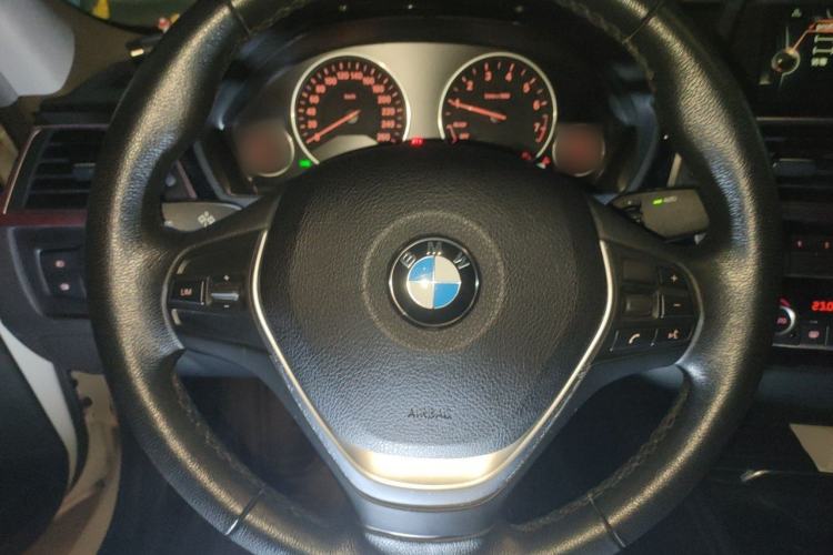 Used BMW 3 Series 2017 320Li Fashion Model Steering Wheel