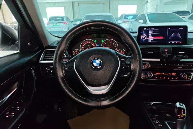 Used BMW 3 Series 2017 320Li Fashion Model Steering Wheel