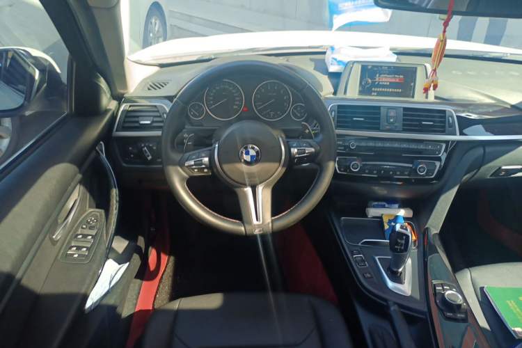 Used BMW 3 Series 2017 320Li Fashion Model Steering Wheel