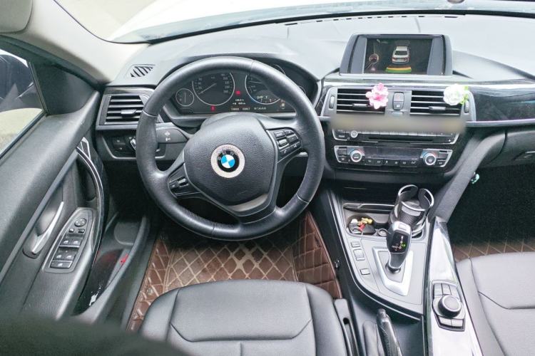 Used BMW 3 Series 2017 320Li Fashion Model Steering Wheel