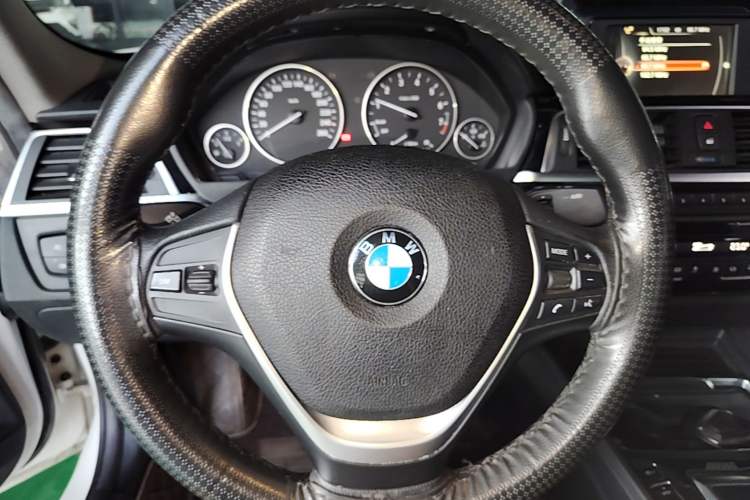 Used BMW 3 Series 2017 320Li Fashion Model Steering Wheel