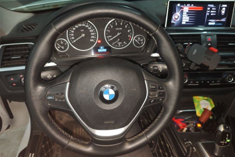 Used BMW 3 Series 2017 320Li Fashion Model Steering Wheel