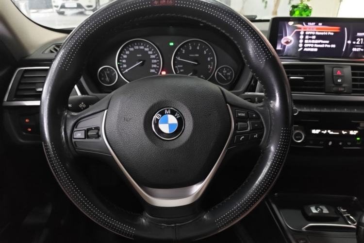 Used BMW 3 Series 2017 320Li Fashion Model Steering Wheel