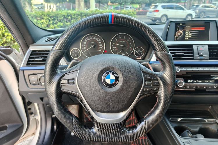 Used BMW 3 Series 2017 320i M Sport Steering Wheel