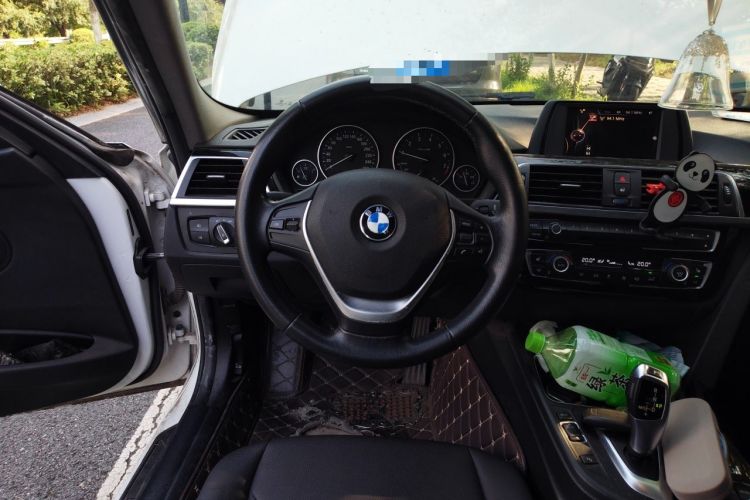 Used BMW 3 Series 2017 320Li xDrive Fashion Model Steering Wheel