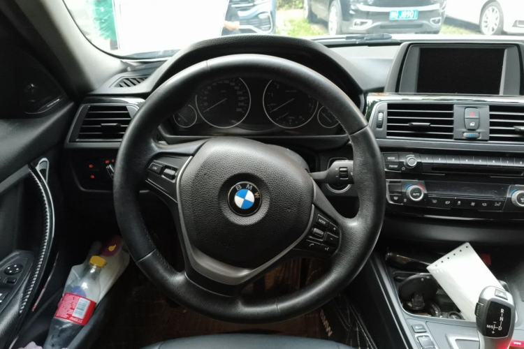 Used BMW 3 Series 2017 320Li Fashion Model Steering Wheel