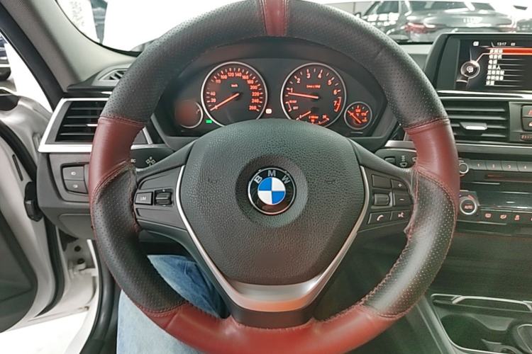 Used BMW 3 Series 2017 320Li Fashion Model Steering Wheel