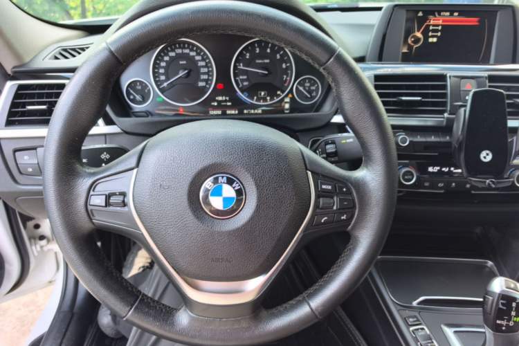 Used BMW 3 Series 2017 320Li Fashion Model Steering Wheel