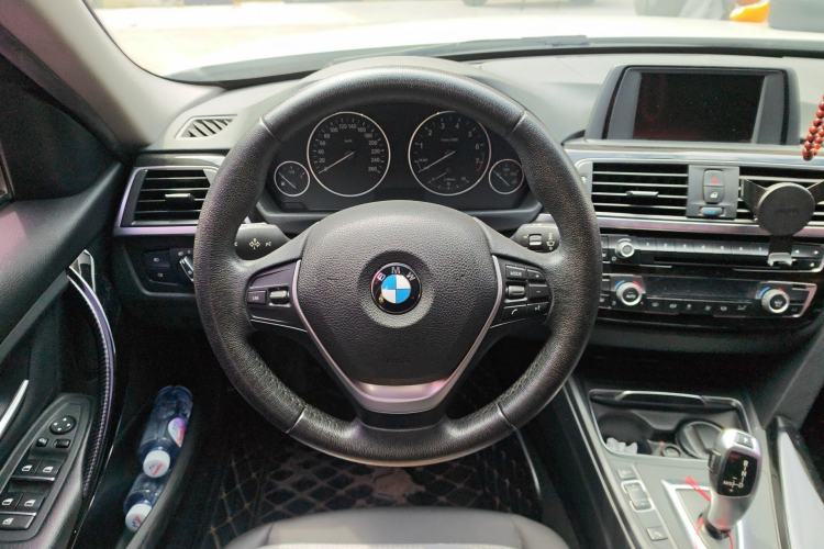 Used BMW 3 Series 2017 320Li Fashion Model Steering Wheel