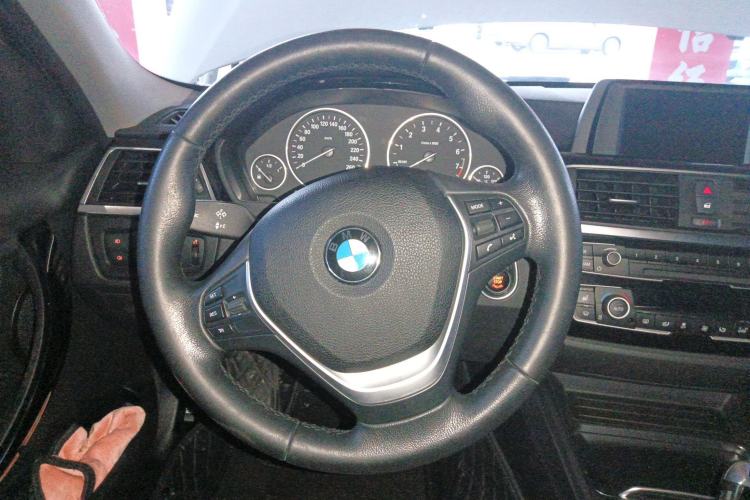 Used BMW 3 Series 2017 320Li xDrive Fashion Model Steering Wheel