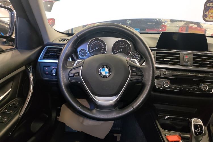 Used BMW 3 Series 2017 320Li M Sport Edition Steering Wheel