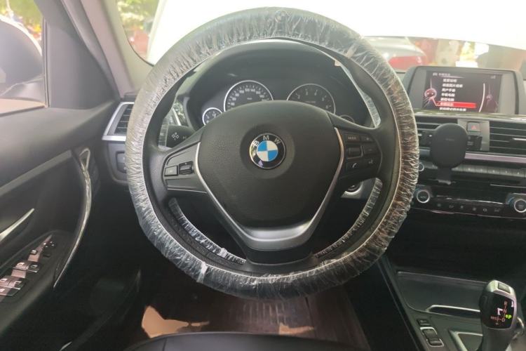 Used BMW 3 Series 2017 320Li Fashion Model Steering Wheel