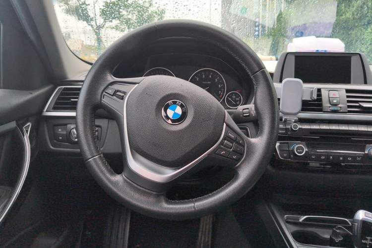 Used BMW 3 Series 2017 320Li Fashion Model Steering Wheel