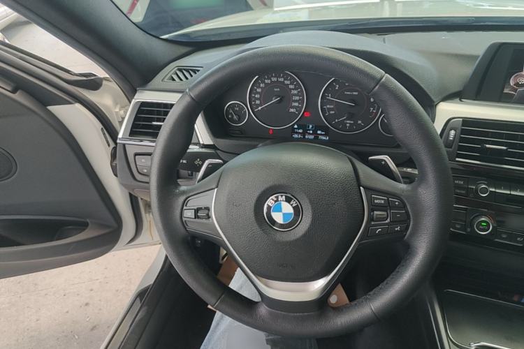 Used BMW 3 Series 2017 320i M Sport Steering Wheel