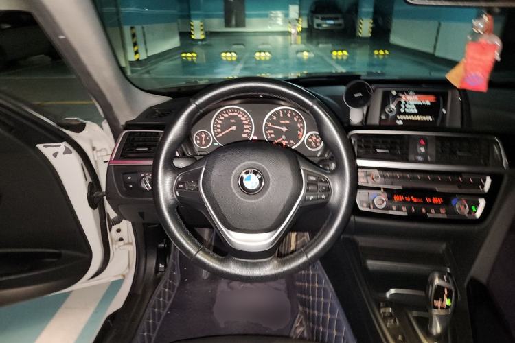 Used BMW 3 Series 2017 320Li Fashion Model Steering Wheel