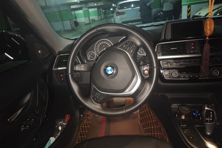 Used BMW 3 Series 2017 320Li xDrive Fashion Model Steering Wheel