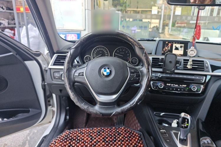 Used BMW 3 Series 2017 320Li Fashion Model Steering Wheel