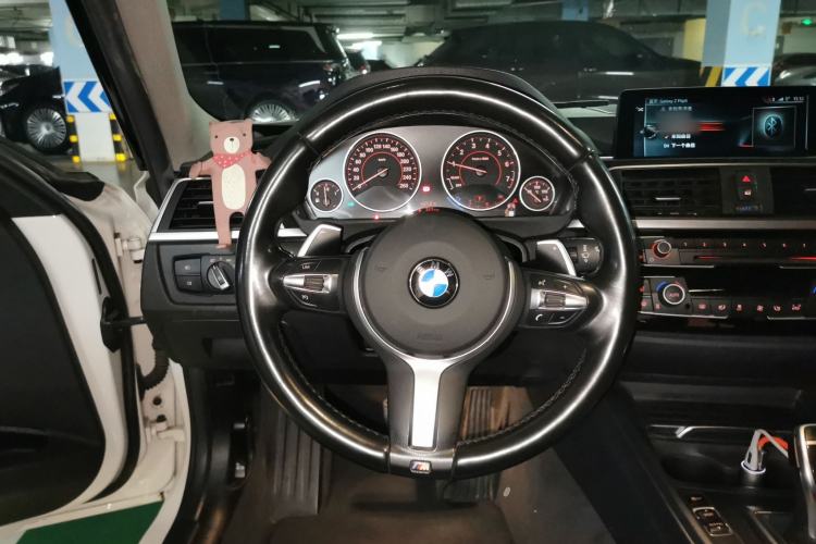 Used BMW 3 Series 2017 330Li M Sport Edition Steering Wheel