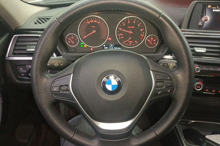 Used BMW 3 Series 2017 320Li Fashion Model Steering Wheel