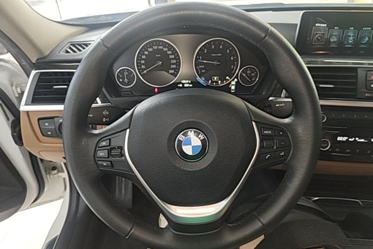 Used BMW 3 Series 2017 320Li Luxury Design Package Steering Wheel