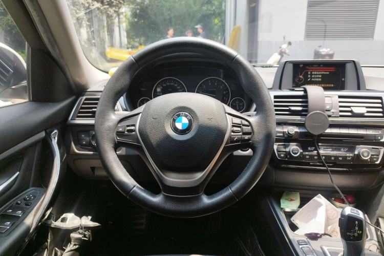 Used BMW 3 Series 2017 320Li Fashion Model Steering Wheel