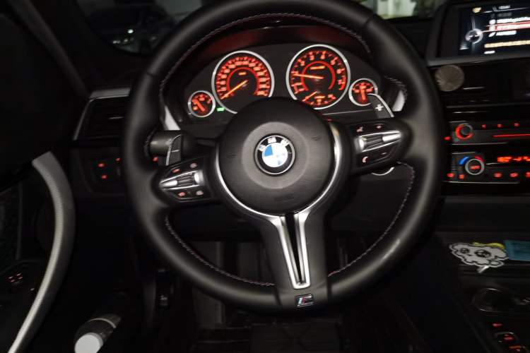 Used BMW 3 Series 2017 320i M Sport Steering Wheel