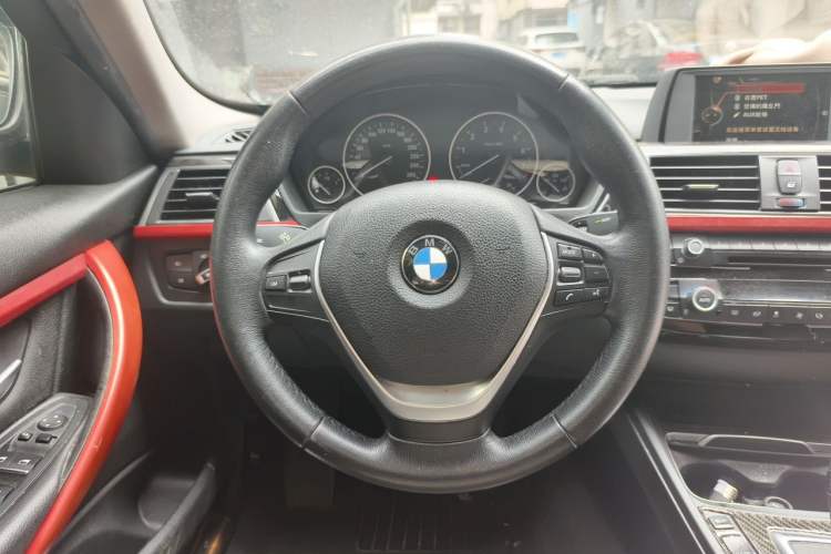 Used BMW 3 Series 2017 320Li Fashion Model Steering Wheel