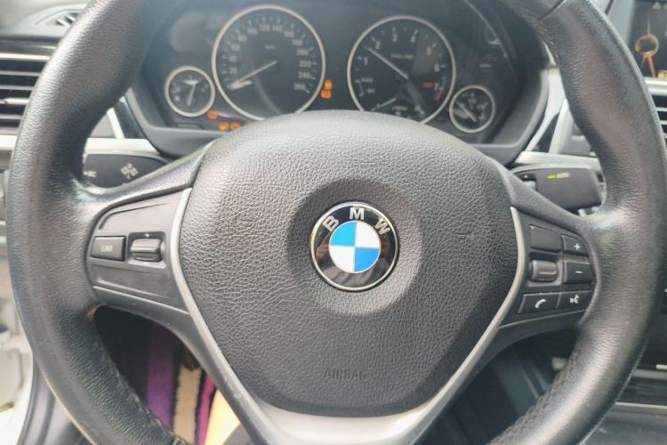 Used BMW 3 Series 2017 320Li Fashion Model Steering Wheel