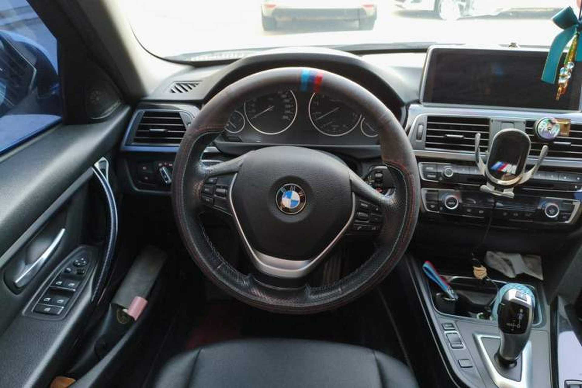 Used BMW 3 Series 2017 320Li Fashion Model Steering Wheel