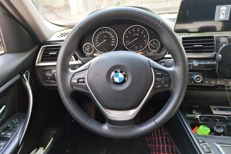 Used BMW 3 Series 2017 320Li Fashion Model Steering Wheel
