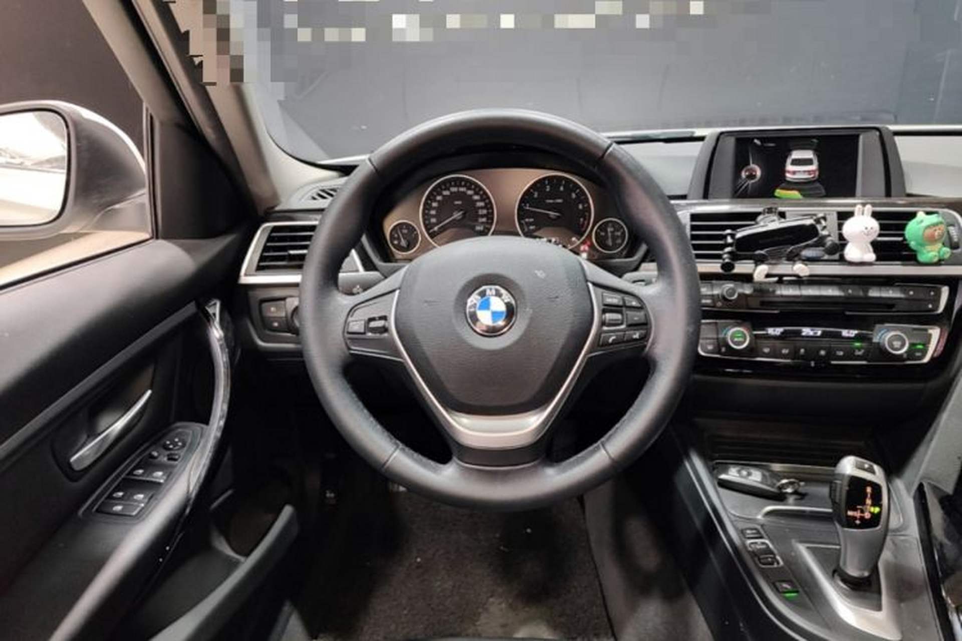 Used BMW 3 Series 2017 320Li Fashion Model Steering Wheel