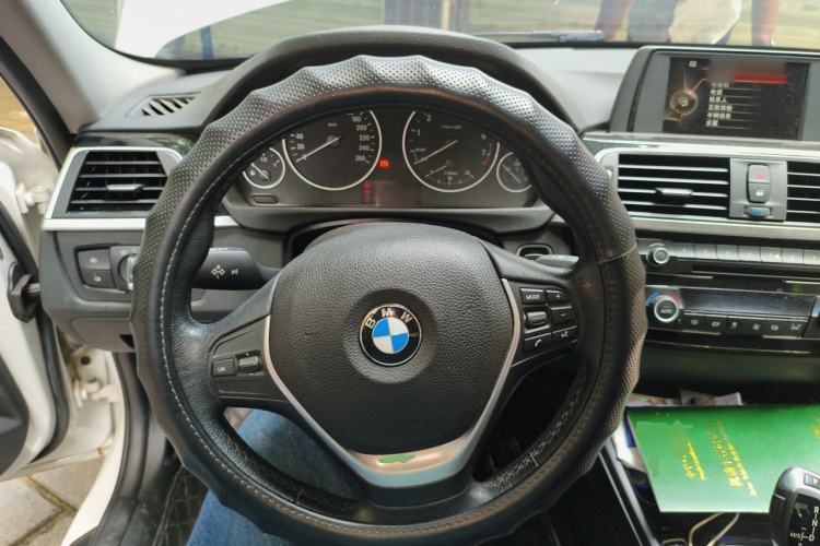Used BMW 3 Series 2017 318Li Fashion Model Steering Wheel