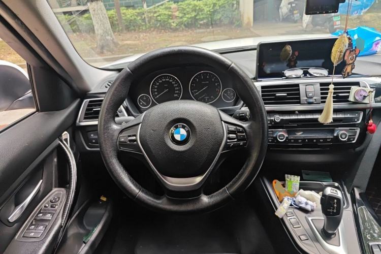 Used BMW 3 Series 2017 320Li Fashion Model Steering Wheel
