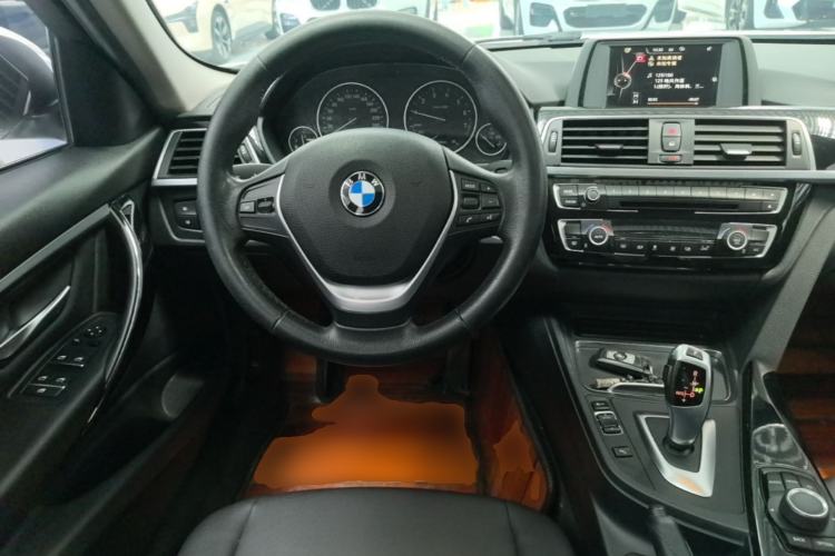 Used BMW 3 Series 2017 320Li Fashion Model Steering Wheel