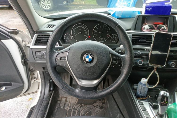 Used BMW 3 Series 2017 320Li Fashion Model Steering Wheel