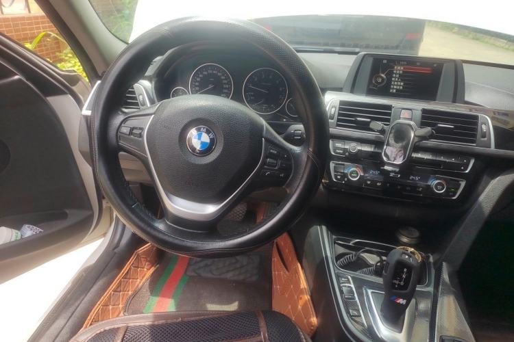 Used BMW 3 Series 2017 320Li Fashion Model Steering Wheel