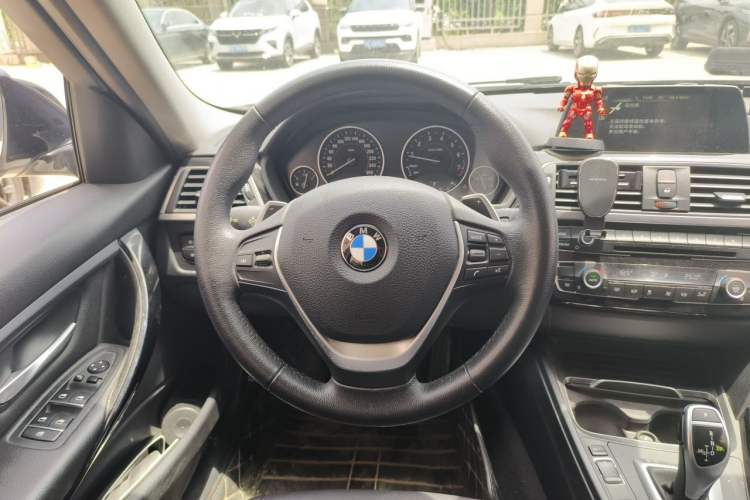Used BMW 3 Series 2017 320Li M Sport Edition Steering Wheel