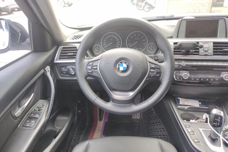 Used BMW 3 Series 2017 320Li Fashion Model Steering Wheel