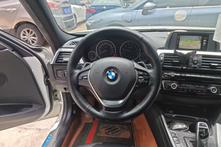 Used BMW 3 Series 2017 320i M Sport Steering Wheel