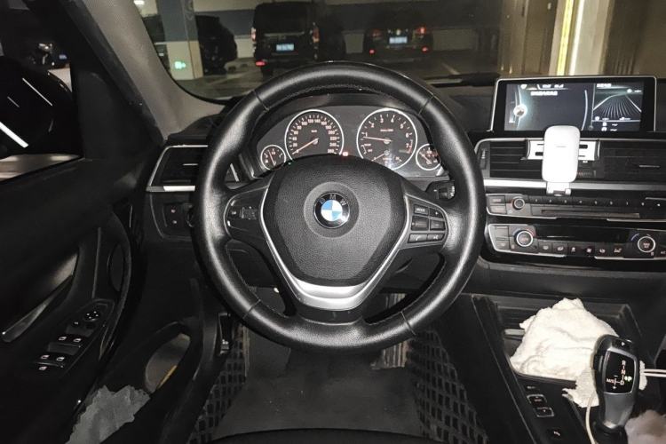 Used BMW 3 Series 2017 320Li Fashion Model Steering Wheel