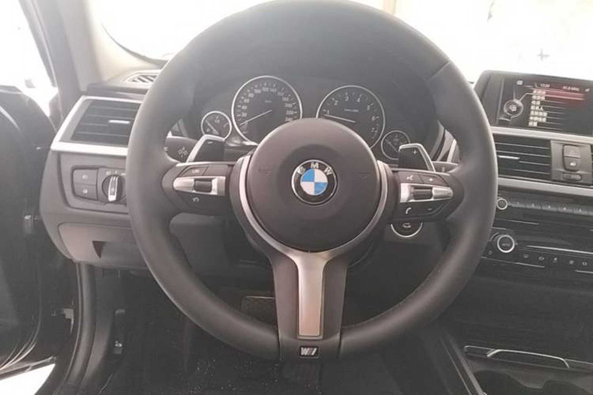 Used BMW 3 Series 2017 320Li Fashion Model Steering Wheel