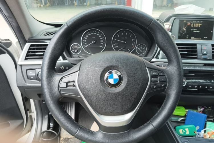 Used BMW 3 Series 2017 320Li Fashion Model Steering Wheel