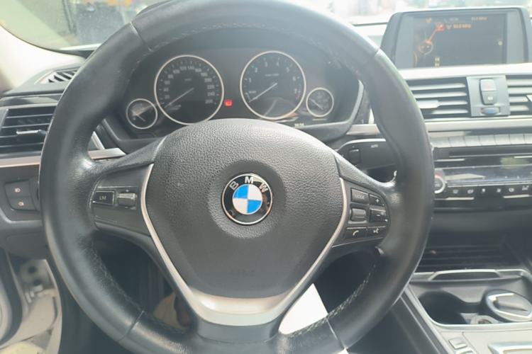 Used BMW 3 Series 2017 320Li Fashion Model Steering Wheel