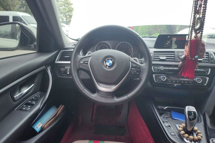 Used BMW 3 Series 2017 320Li M Sport Edition Steering Wheel