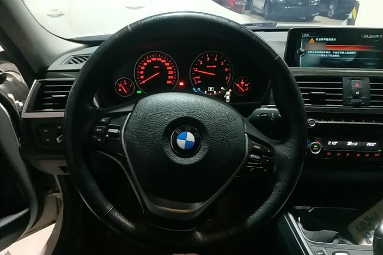 Used BMW 3 Series 2017 320Li Luxury Design Package Steering Wheel