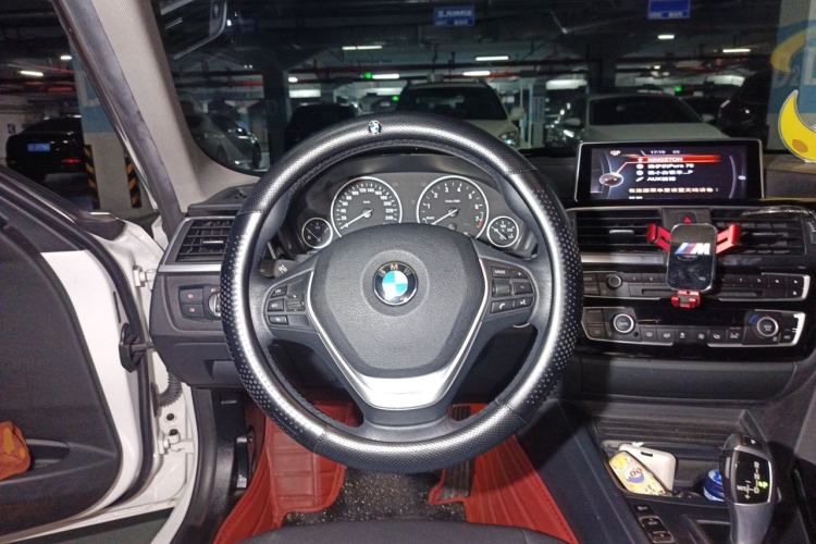 Used BMW 3 Series 2017 320Li Fashion Model Steering Wheel