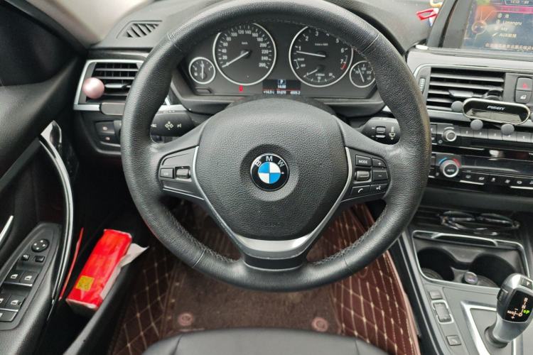Used BMW 3 Series 2017 320Li Fashion Model Steering Wheel