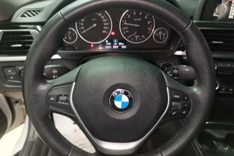 Used BMW 3 Series 2017 320Li Fashion Model Steering Wheel
