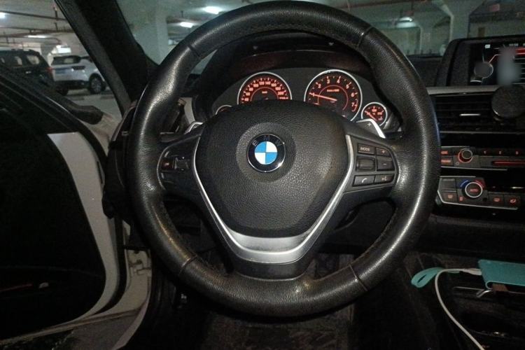 Used BMW 3 Series 2017 320i M Sport Steering Wheel