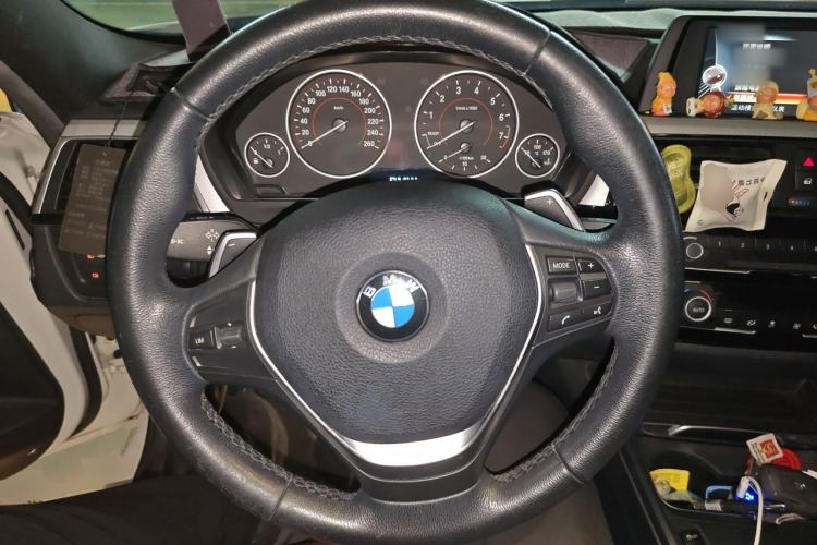 Used BMW 3 Series 2017 320i M Sport Steering Wheel